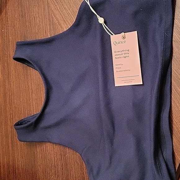 Quince Sports top/Bra Black or Navy - Picture 6 of 9